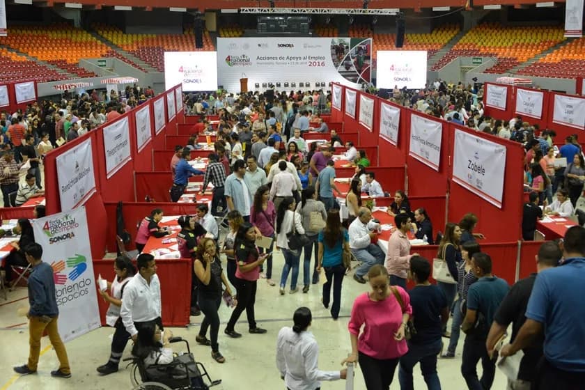 Empleo en Colombia cae a mínimos históricos, pero crecen alertas por pérdida en sectores clave