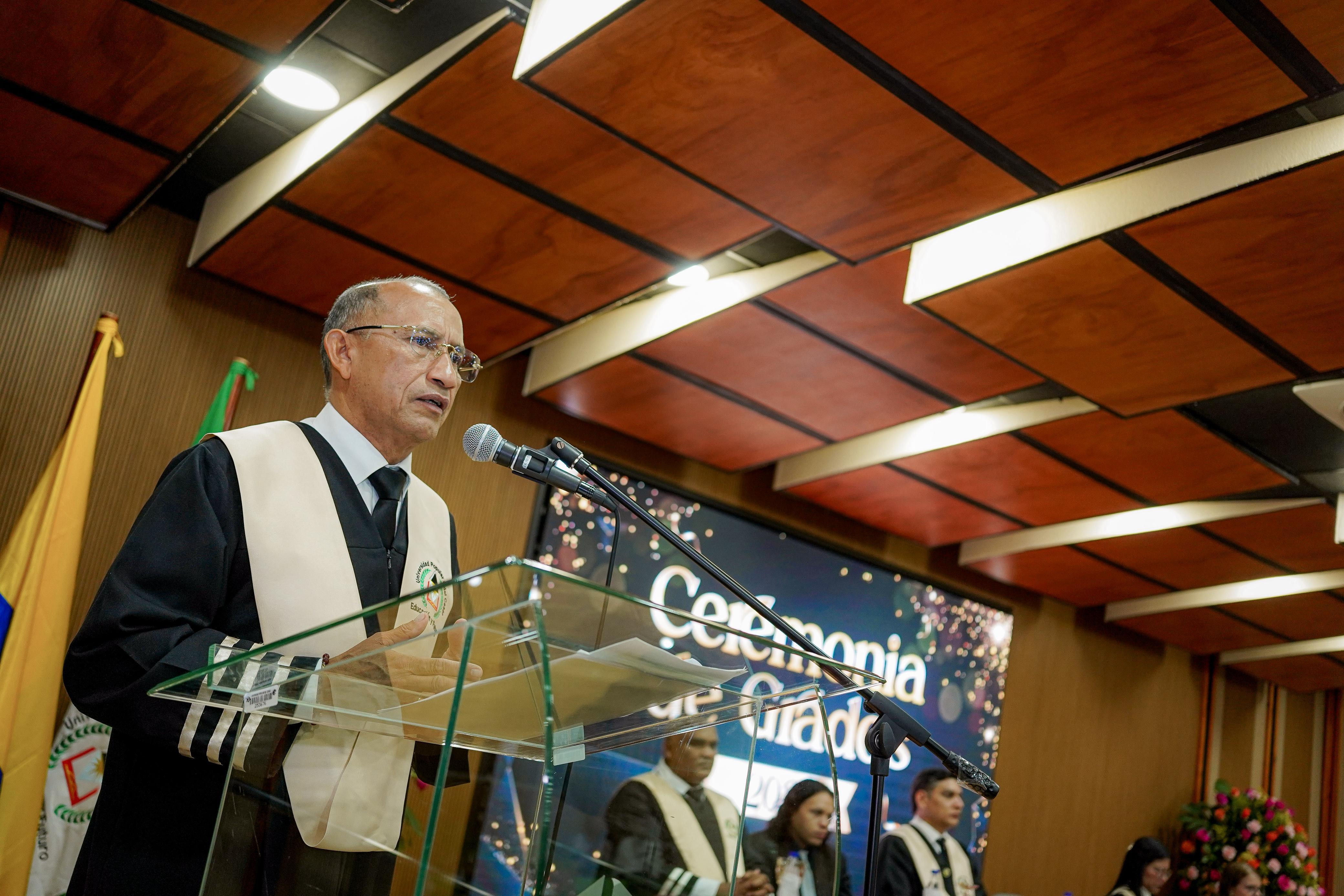 Así reaccionó rector encargado de la UPC a decisión de suspender las clases