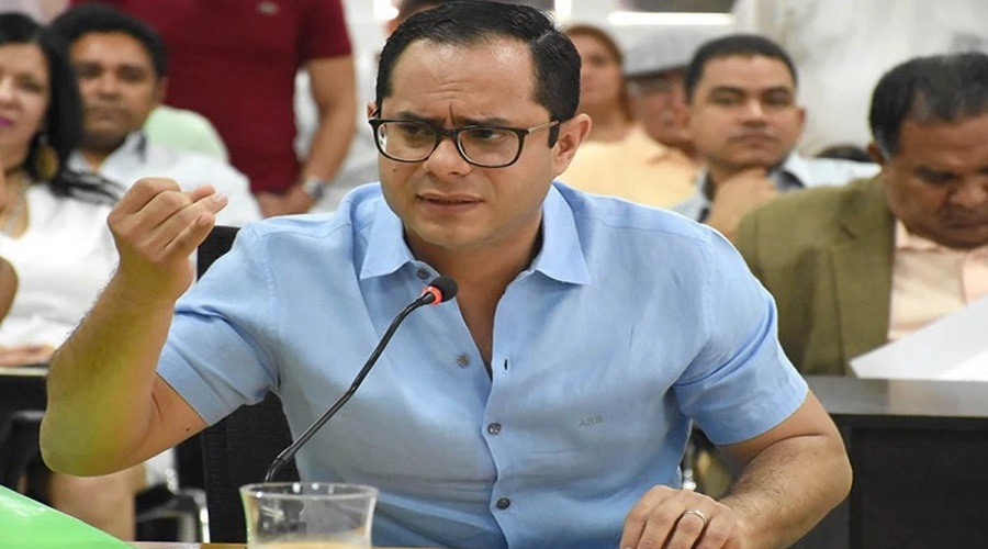Delwin Jiménez asume la dirección del Área Metropolitana de Valledupar con retos importantes