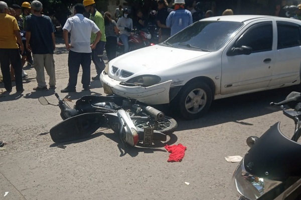 Accidentes en barrio Los Fundadores por trabajos de AFINIA, denuncia presidente de la Junta Comunal