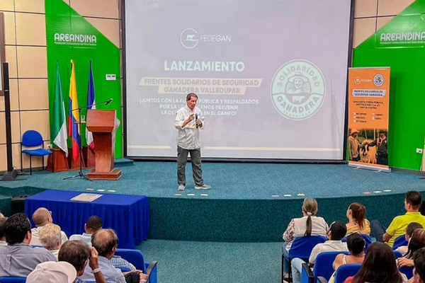 Periodista de Telecaribe denuncia agresión por parte de José Félix Lafourie durante rueda de prensa en Valledupar