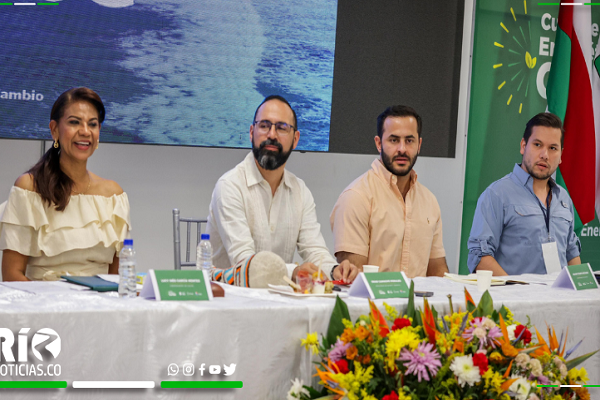 Inconformes quedaron en la Liga de Usuarios con resultados de la Cumbre Energética