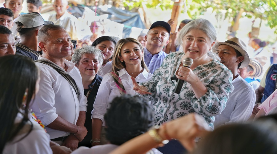 Ministra de vivienda y Gobernadora optimistas frente al desarrollo de proyectos de vivienda para el departamento