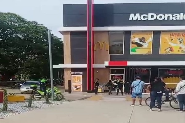 Atentado criminal en McDonald de Valledupar deja un Herido