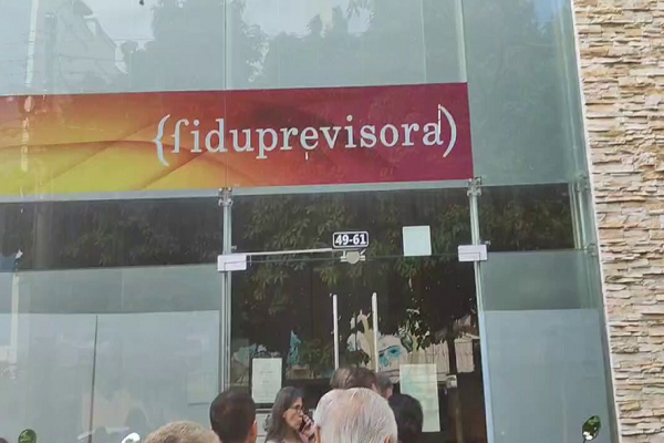 Docente pensionada en riesgo por cambio en modelo de salud del Magisterio