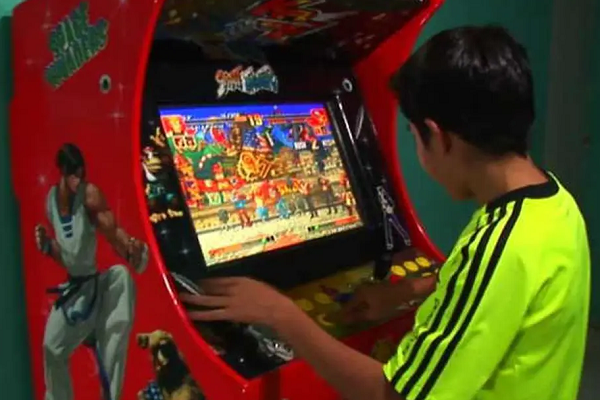 Trágico accidente en Valledupar: Niña de tres años muere al caerle encima una máquina de juego