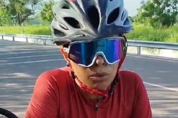 Mujer ciclista pasó un terrible momento, al ser asaltada en vía La Paz – Valledupar