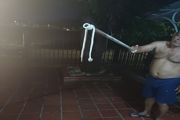 Hasta culebras salen del lote de Ava Carvajal ubicado en Álamos II