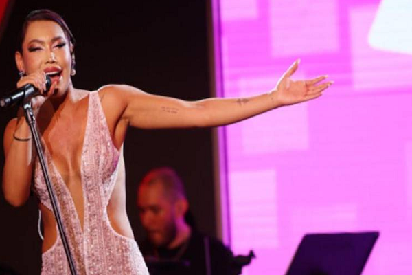 Ana del Castillo suspende presentaciones. ¿Cuáles son las razones?