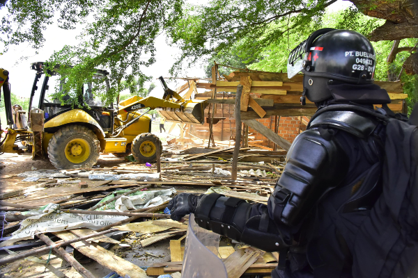 Líder de la Comuna 5 clama por el diálogo ante inminente desalojo en Los Cominos