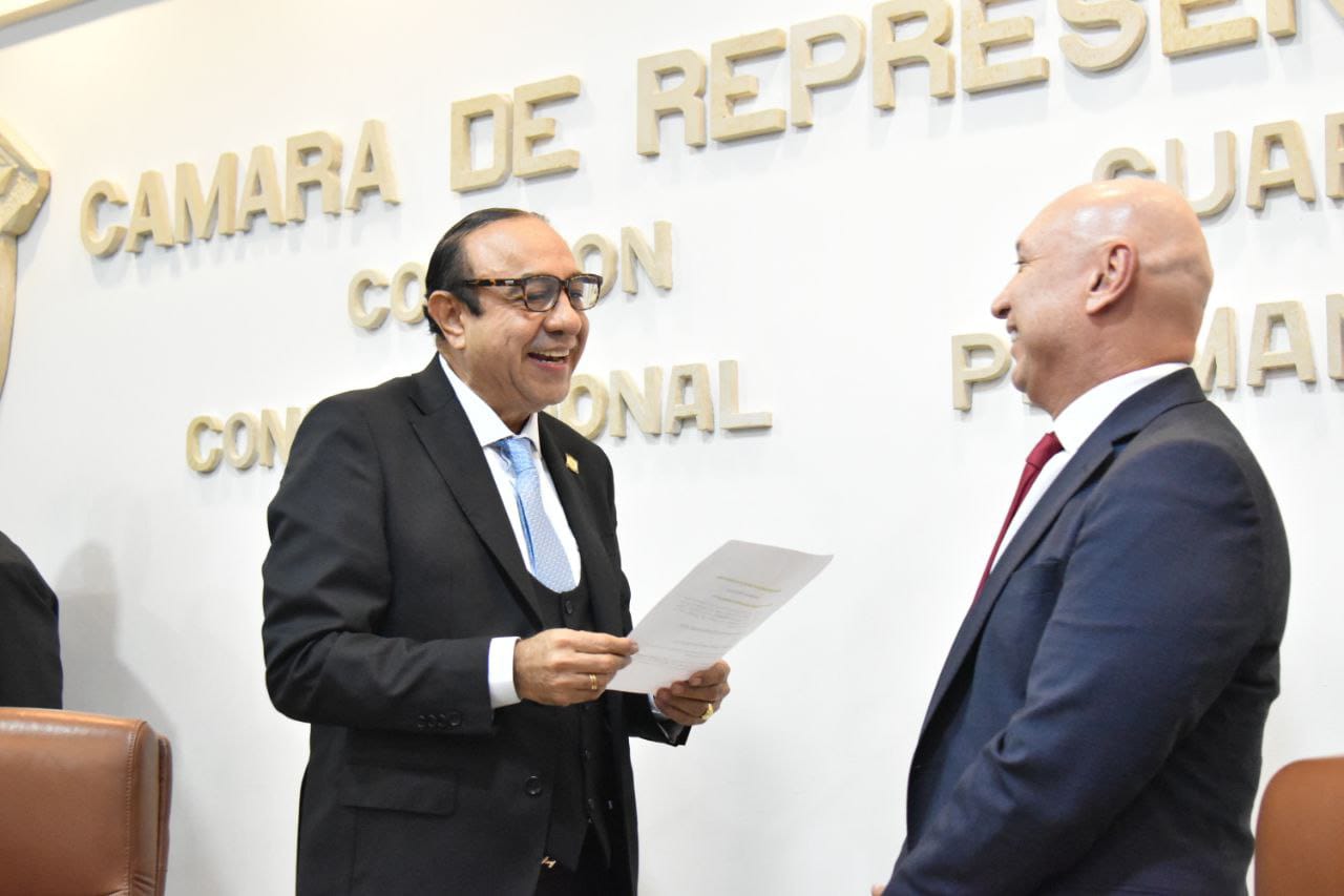 Nuevo presidente de la Comisión Cuarta Constitucional Permanente: Eliécer Salazar López