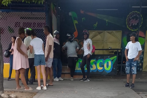 Atentado sicarial deja gravemente herido a un hombre en la avenida Simón Bolívar