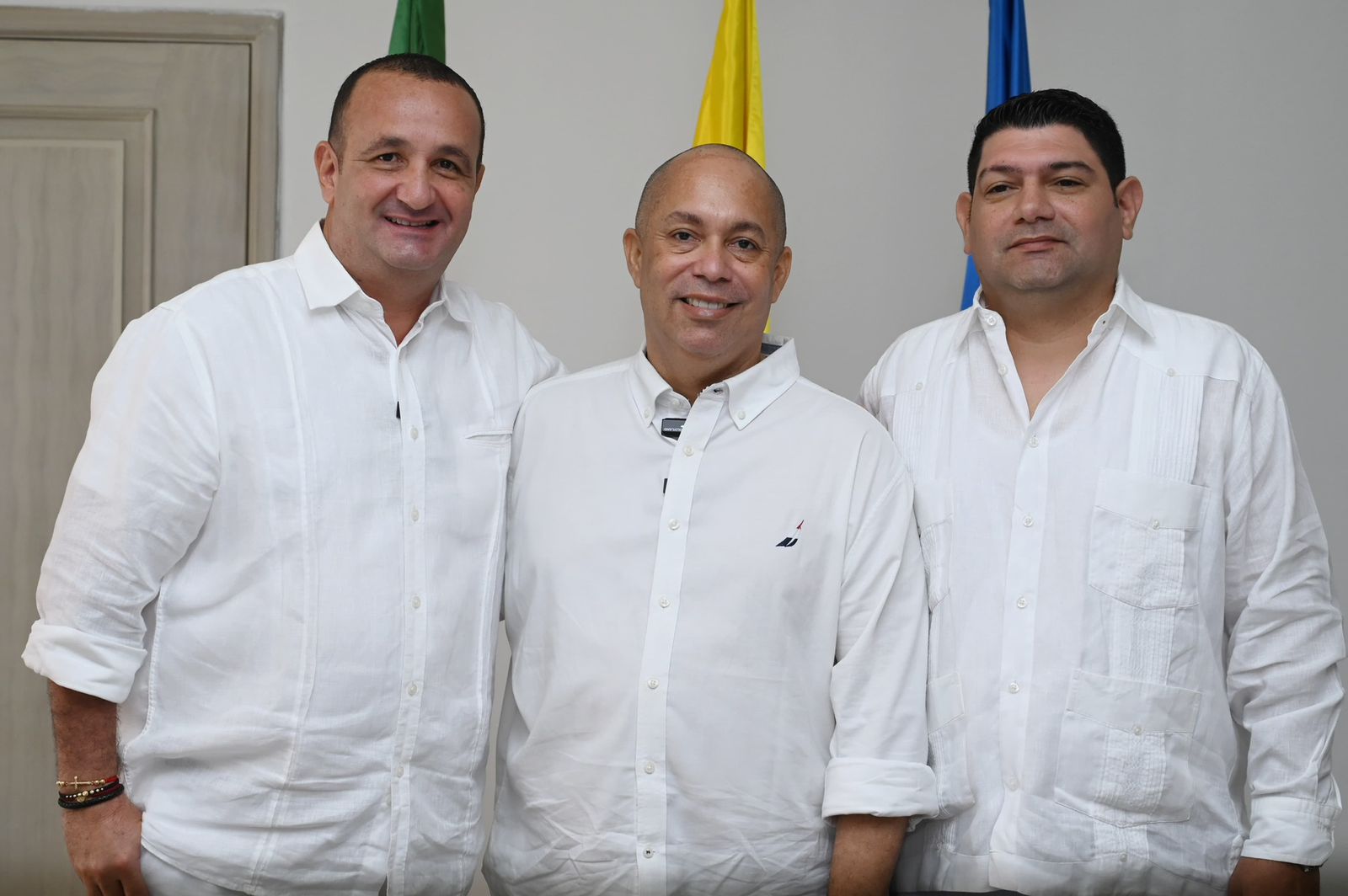 Ernesto Orozco fortalece su gabinete con nuevos nombramientos en FONVISOCIAL y Talento Humano