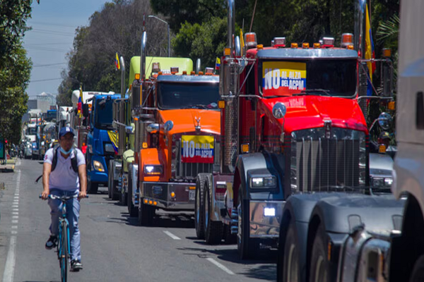 Fin al paro de camioneros: Gobierno y Transportadores logran acuerdo