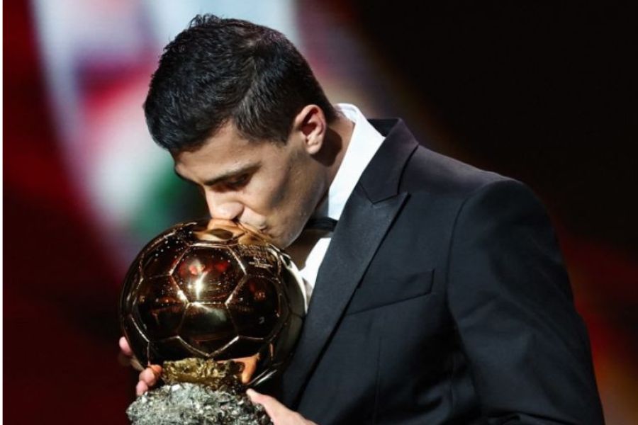Rodri se corona como el nuevo Balón de Oro, en medio de opiniones divididas