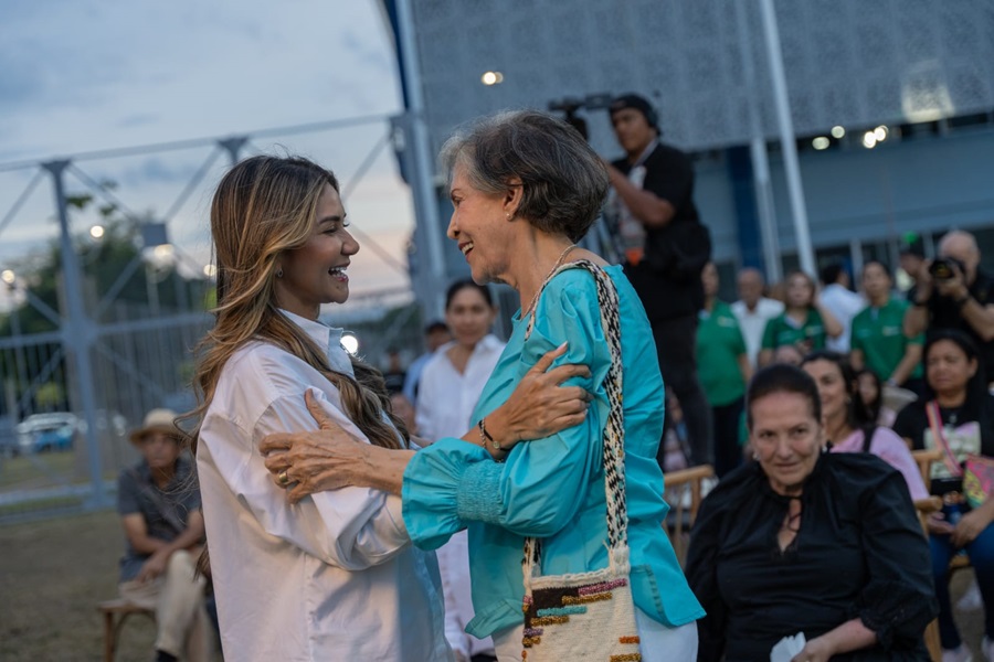 Rita Fernández Padilla deslumbra con recital de piano en el Parque de la Vida