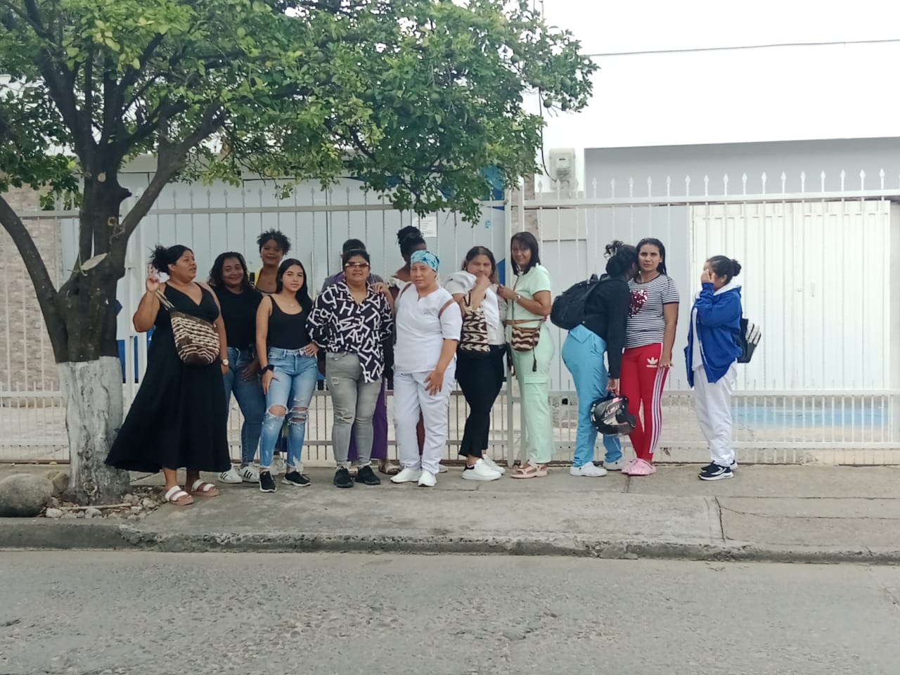 IPS no le paga a sus auxiliares de enfermería y provoca protesta que deja sin atención a pacientes en sus casas