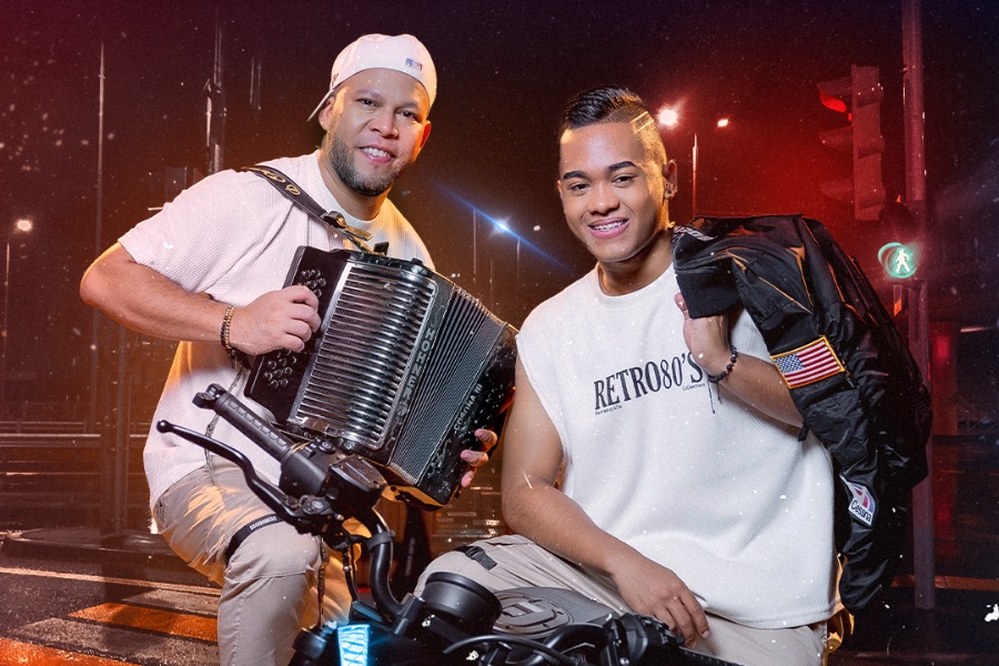 Jose Badillo y Oscar Ardila presentan su primera producción musical: “Un Poquito Loca”