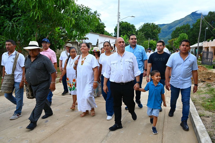 La Mina impulsa su economía y turismo con nueva vía pavimentada
