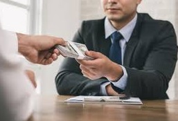 Aumento del salario mínimo: Sindicatos exigen un incremento del 10%, mientras que empresarios proponen cerca del 3%