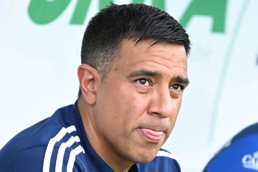 César Farías “confía” en el trabajo de Junior pese a los resultados de la pretemporada