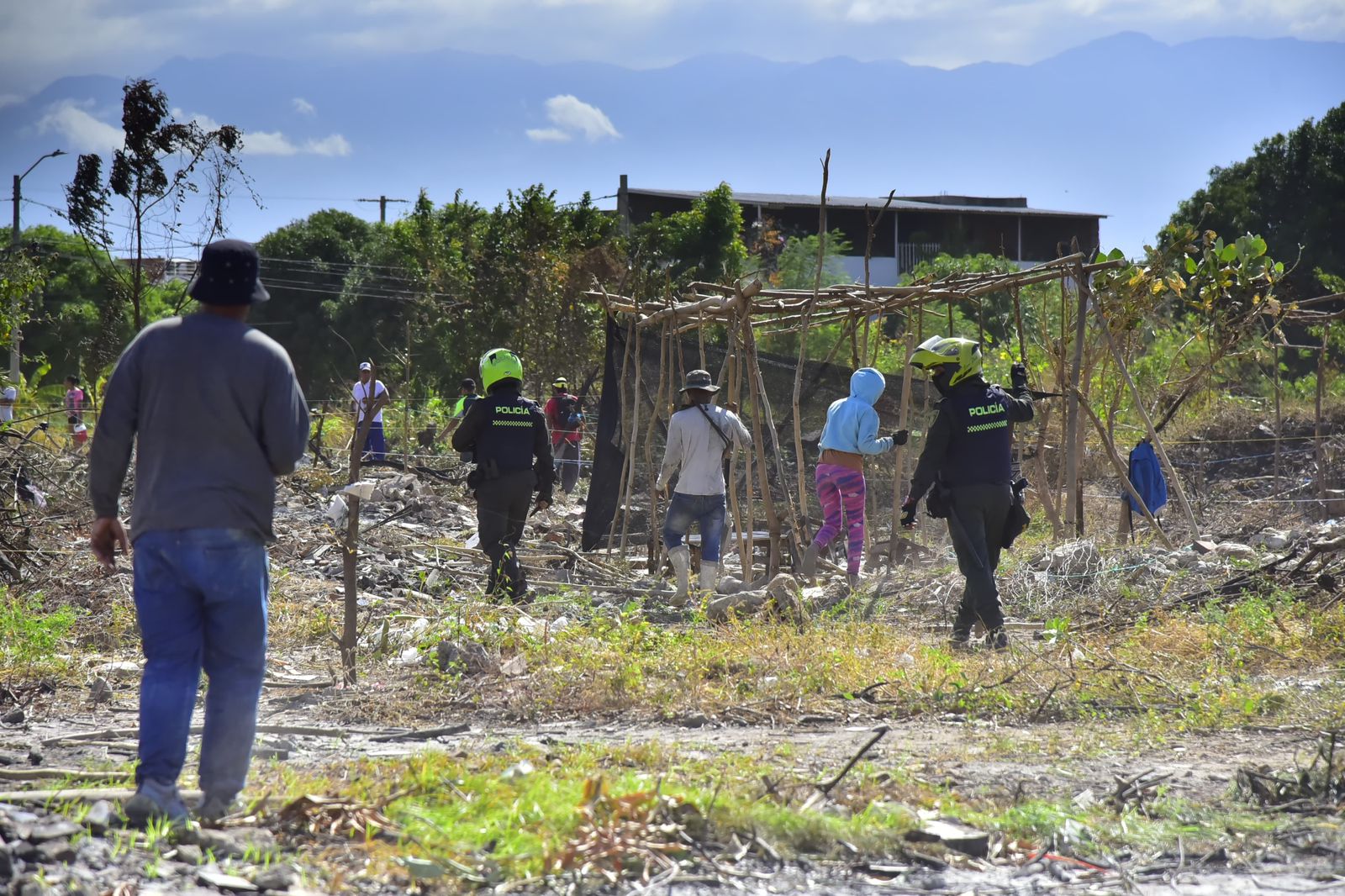 Alcaldía de Valledupar recupera predios invadidos al sur de la ciudad
