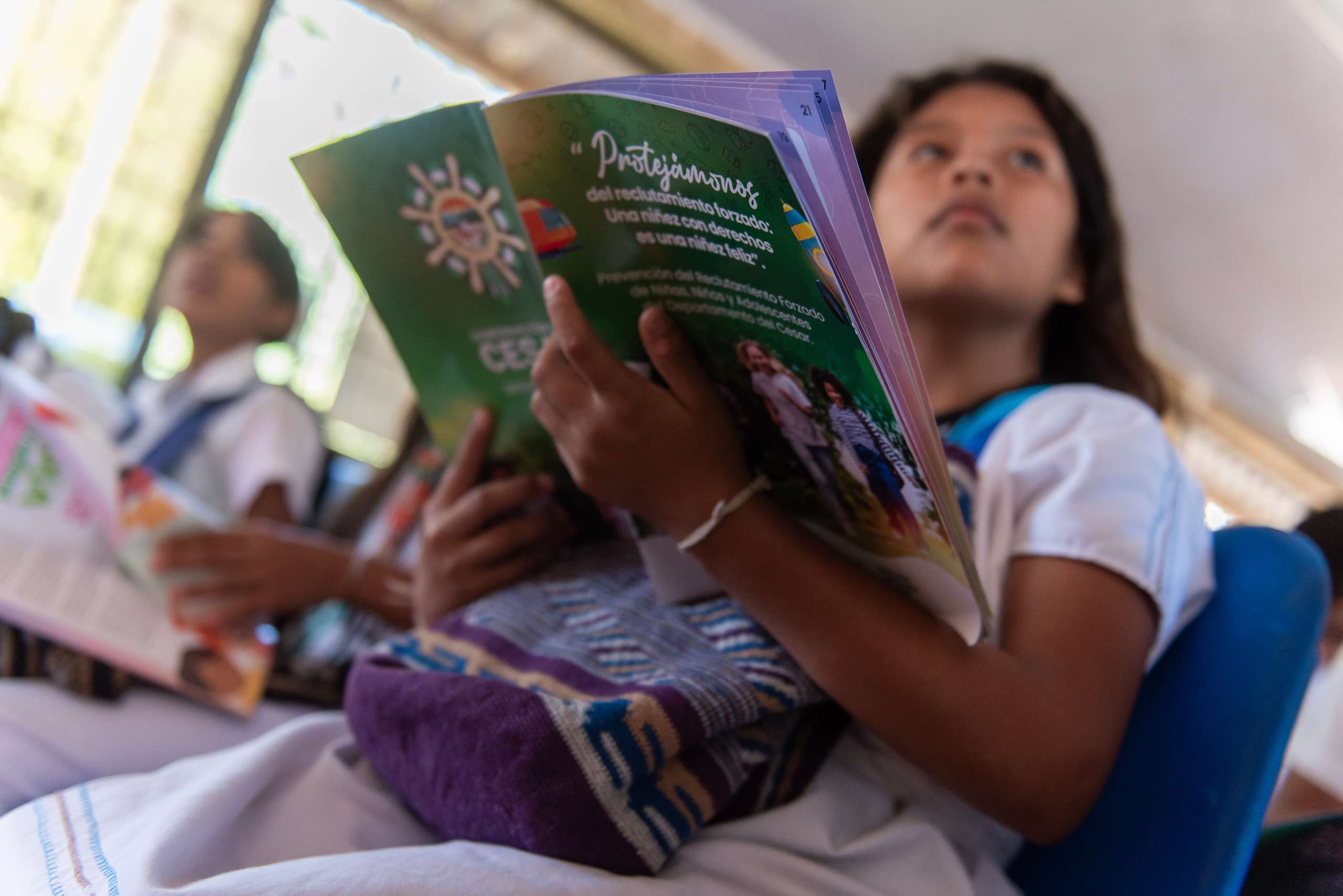 Gobierno del Cesar lanza cartilla para prevenir el reclutamiento forzado de menores