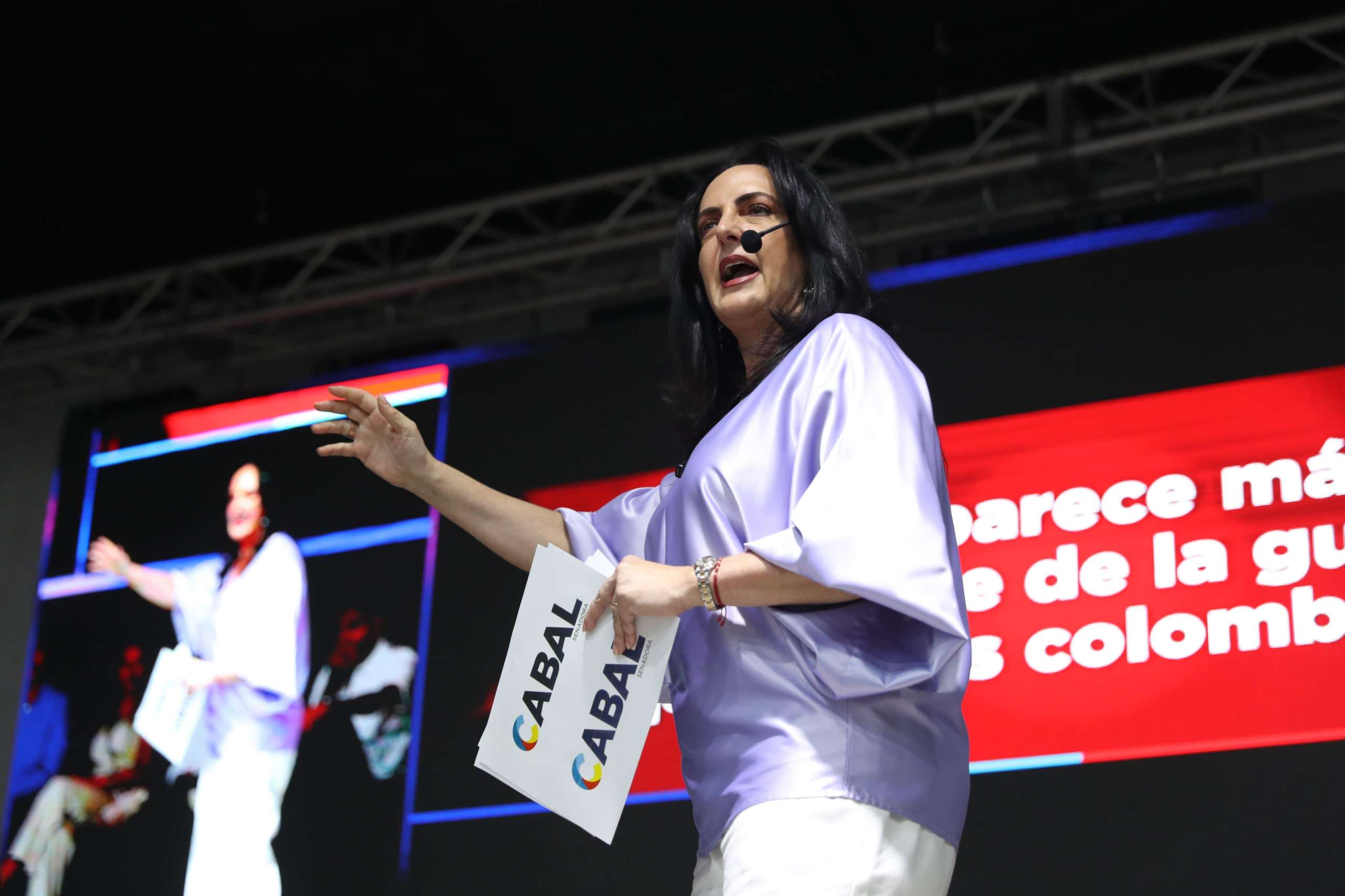 Senadora María Fernanda Cabal revela que el Gobierno de Petro ha destinado más de $30 billones a fiducias