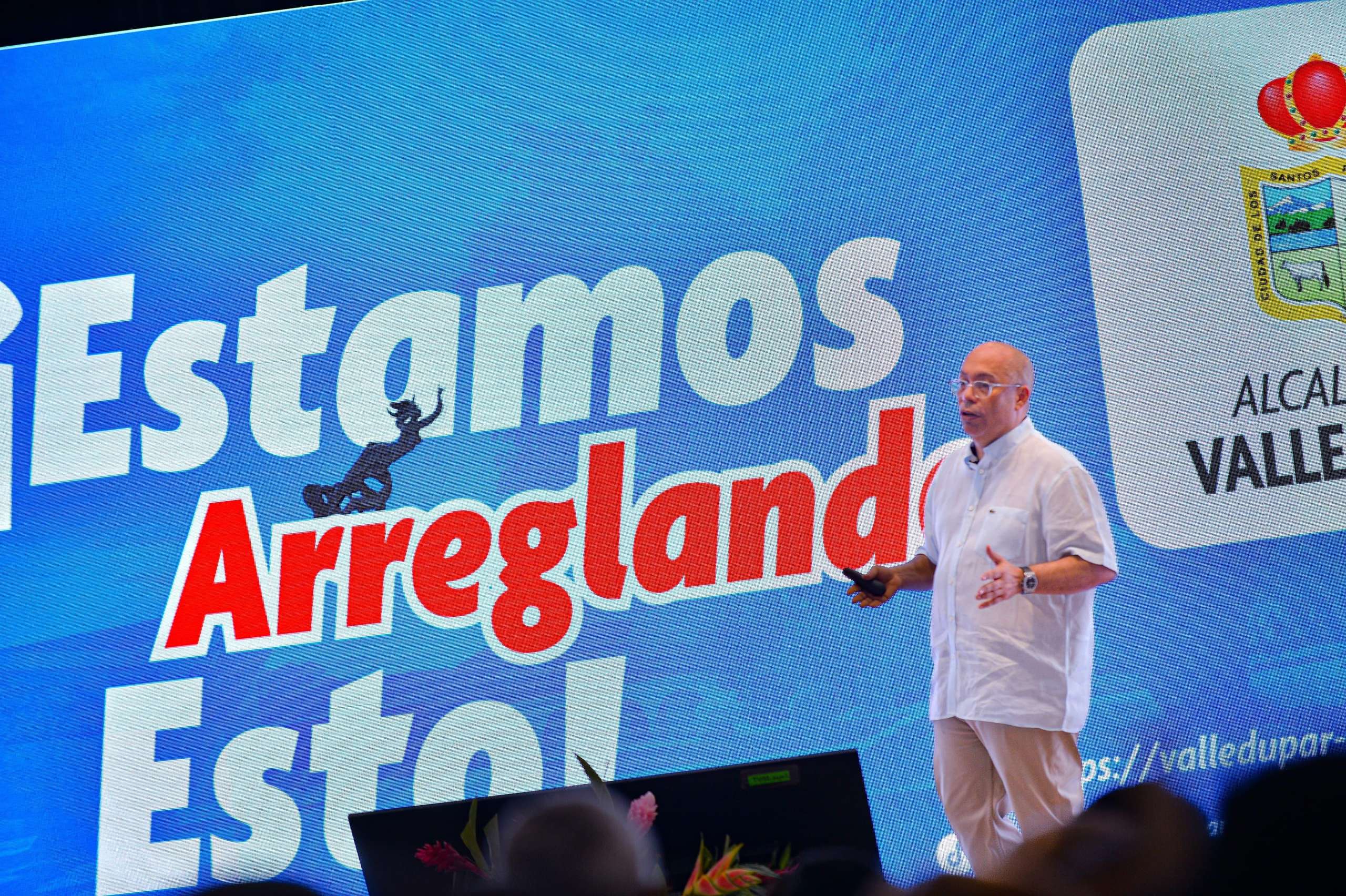 Alcalde Ernesto Orozco rindió cuentas, estas son sus cifras