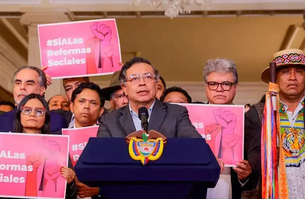 Estas serían las preguntas que se harían en la consulta popular propuesta de Petro