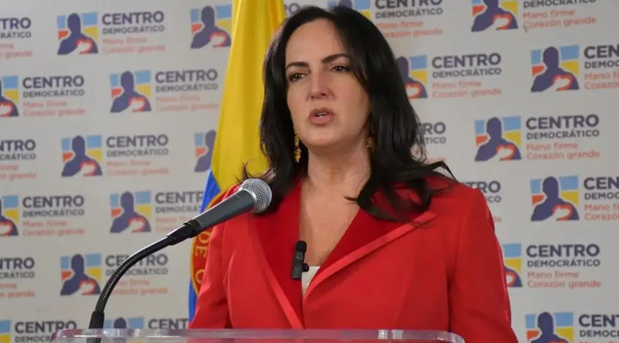 Cabal acusa a Petro de traicionar a los jóvenes colombianos: “Los usa como carne de cañón”