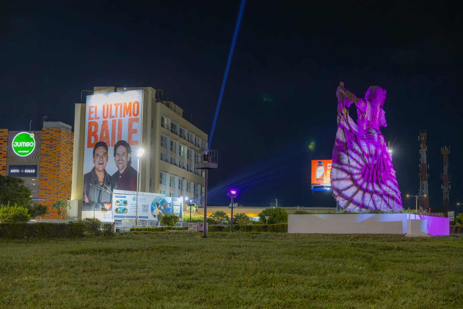 Valledupar se ilumina para el Festival Silvestrista gracias al trabajo de la empresa Estiv