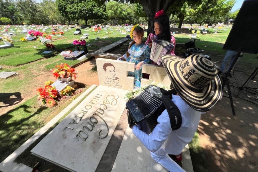 A 16 años de su partida, Rafael Escalona sigue vivo en el corazón del vallenato