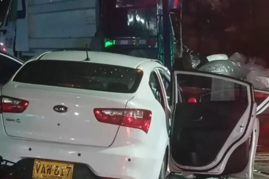 Siete personas heridas en accidente entre automóvil y camión de basura en Valledupar
