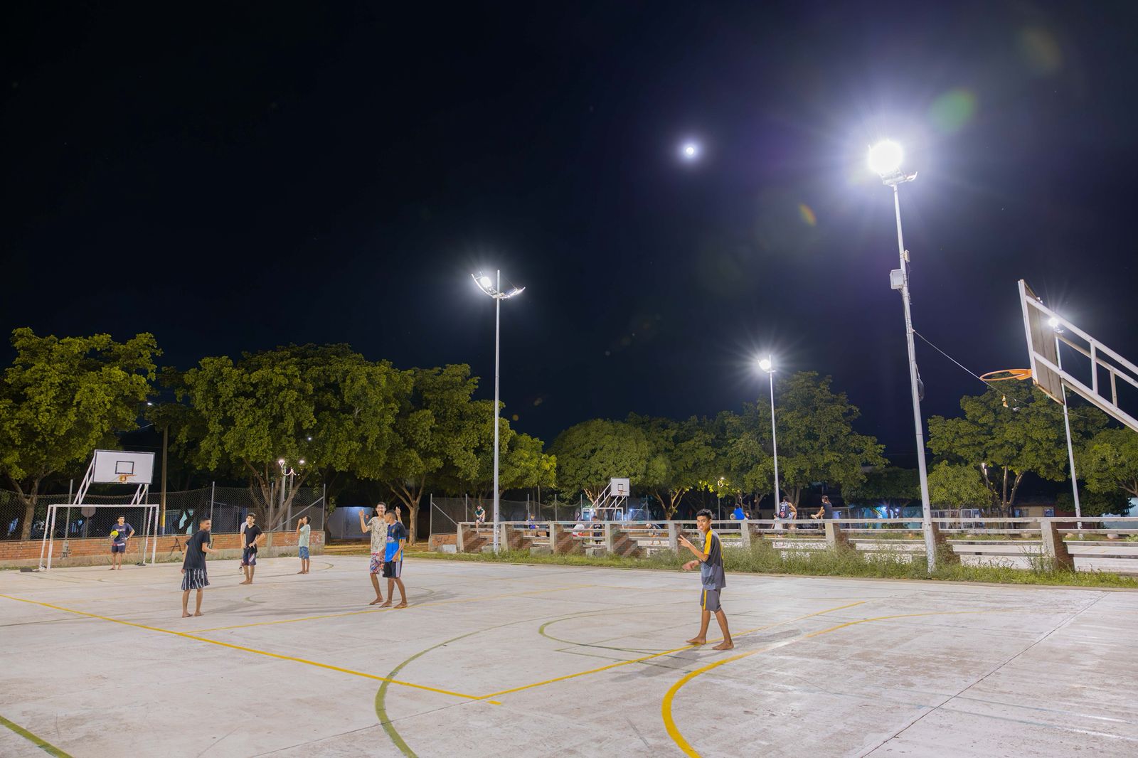 Con un avance del 30 %, continúa la expansión del alumbrado público en Valledupar