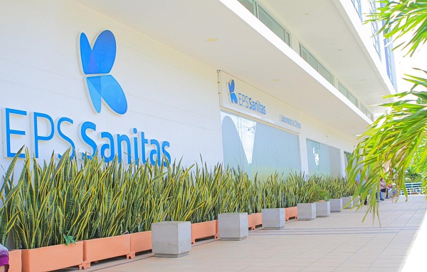 Familia de Valledupar denuncia negligencia de EPS Sanitas en atención a bebé prematura trasladada a Barranquilla