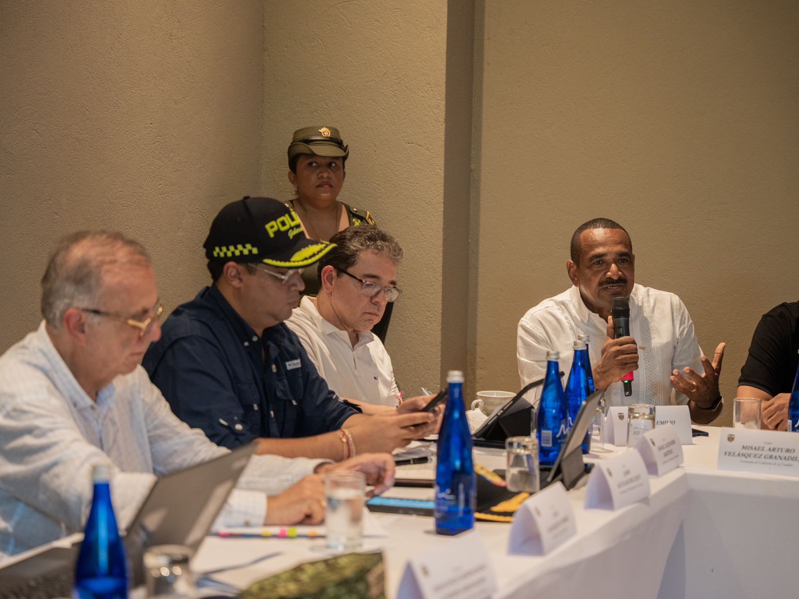 El secretario de Gobierno también alerta por la falta de apoyo del gobierno nacional en seguridad