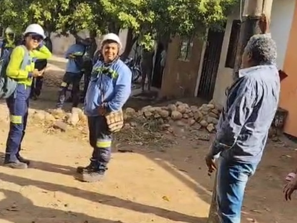 Habitantes del barrio La Nevada impidieron instalación de postes de energía por parte de Afinia