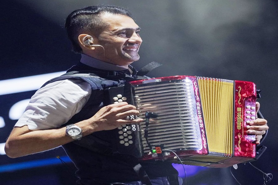 El vallenato conquistó Bogotá con Reyes y Reina del Acordeón en el Parque Simón Bolívar