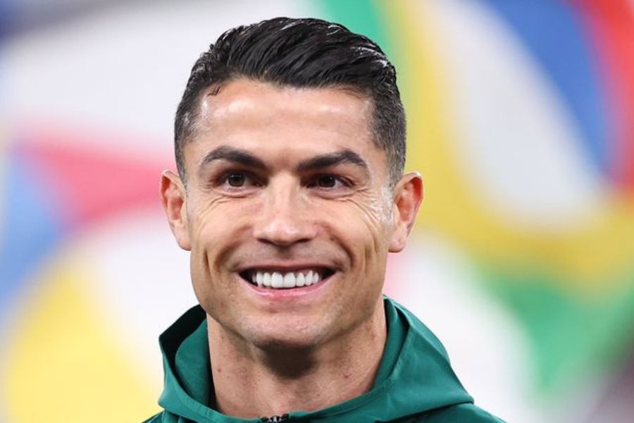 Cristiano Ronaldo se convierte en el primer futbolista milmillonario del mundo