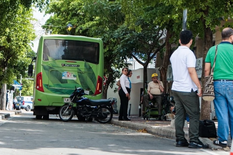 Bus del SIVA permaneció más de cuatro horas varado en plena calle 16 de Valledupar