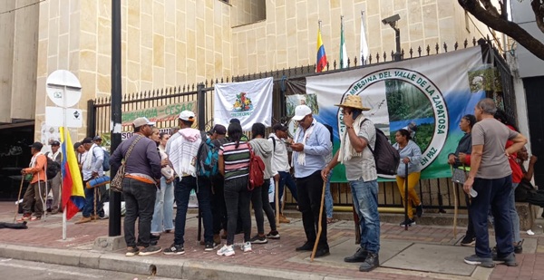 Campesinos del Cesar reclaman incumplimiento de acuerdos de tierras ante la Agencia Nacional de Tierras