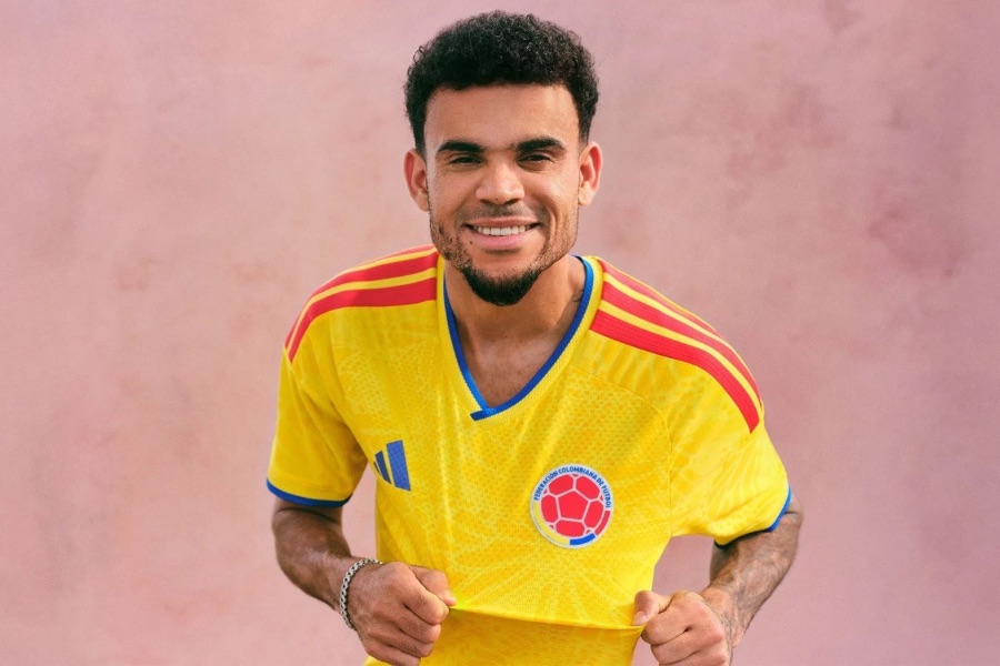 La Selección Colombia estrena camiseta inspirada en Gabriel García Márquez para el Mundial 2026