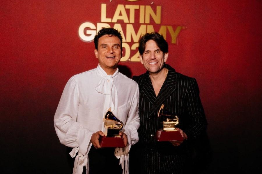 Silvestre Dangond hace historia y conquista otro Latin Grammy con El Último Baile
