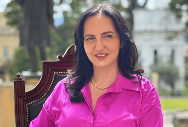 Estudios coinciden en que María Fernanda Cabal es una de las figuras más visibles del uribismo en redes y medios